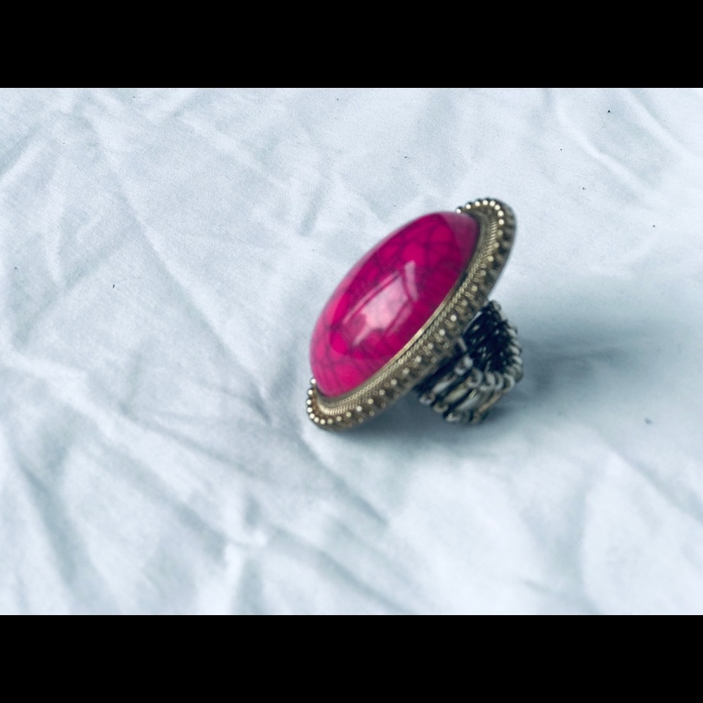 Ring - Picture 2 of 4